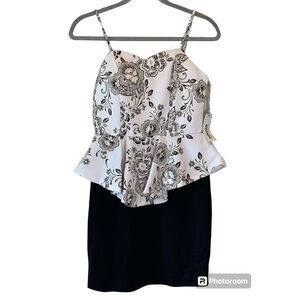 NWT Bailey Blue  Black and White Floral Dress Medium